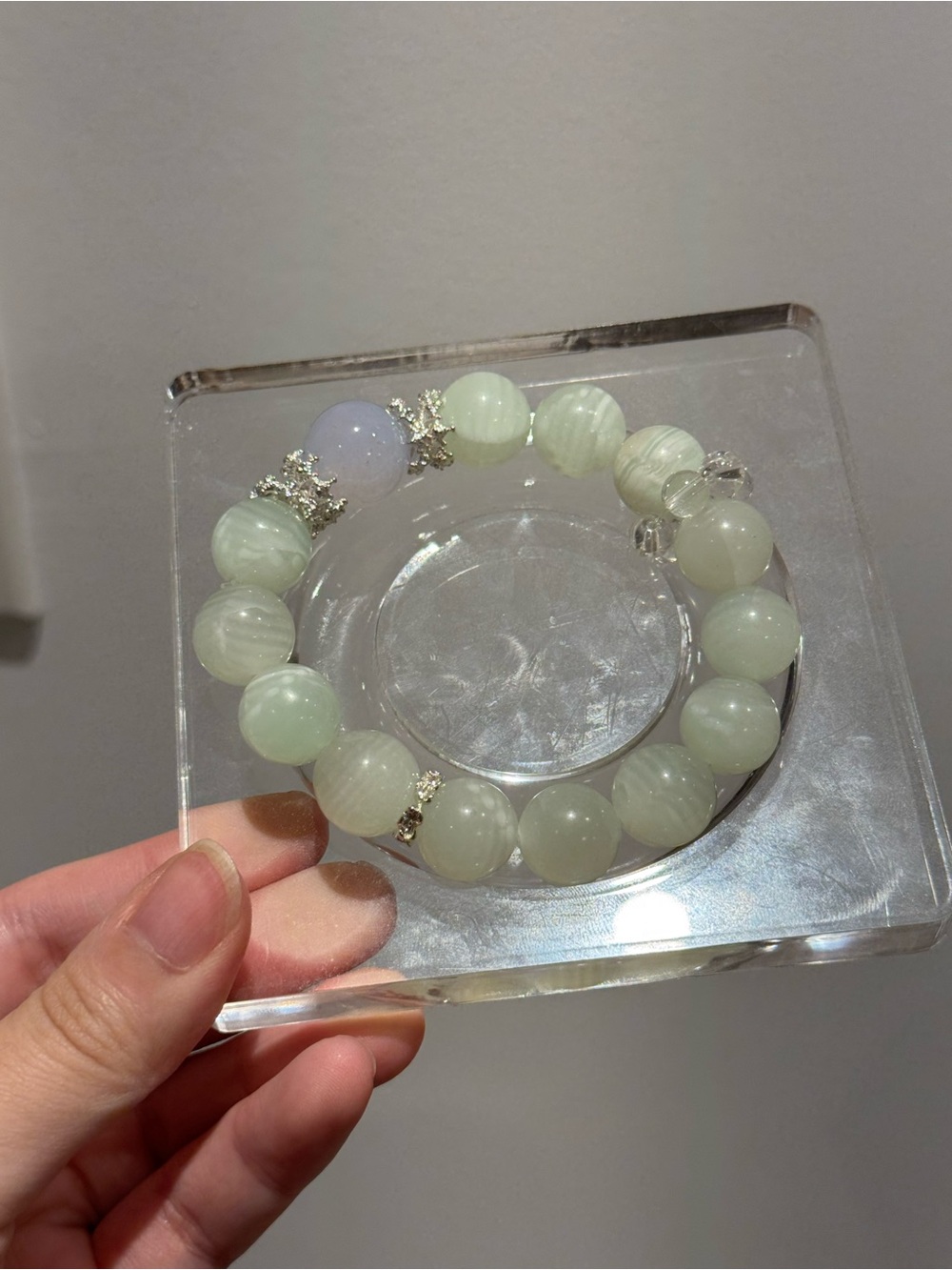 Elegant Pale Green Beaded Stretch Bracelet with Silver Accents
